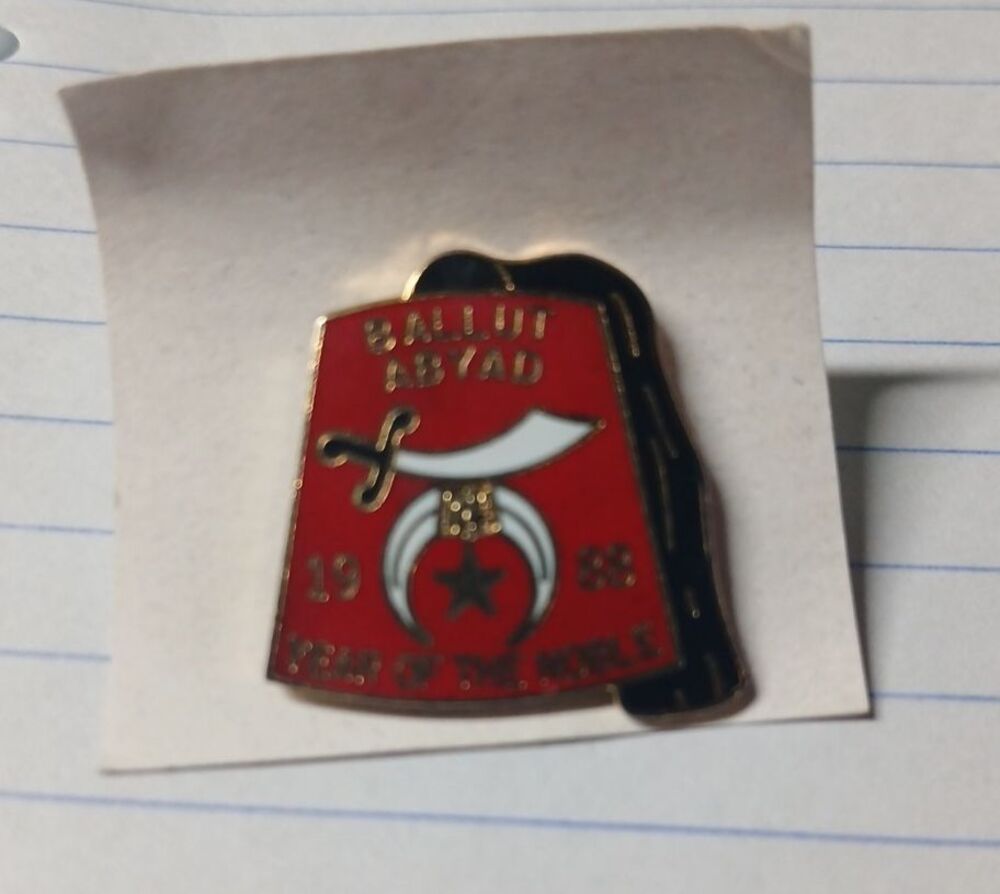 1988 Ballut Abyad Fez New Mexico Masonic Shriners Yr Noble Vintage Lapel Hat Pin